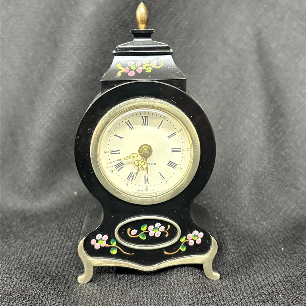 Pair of decorative vintage Clocks